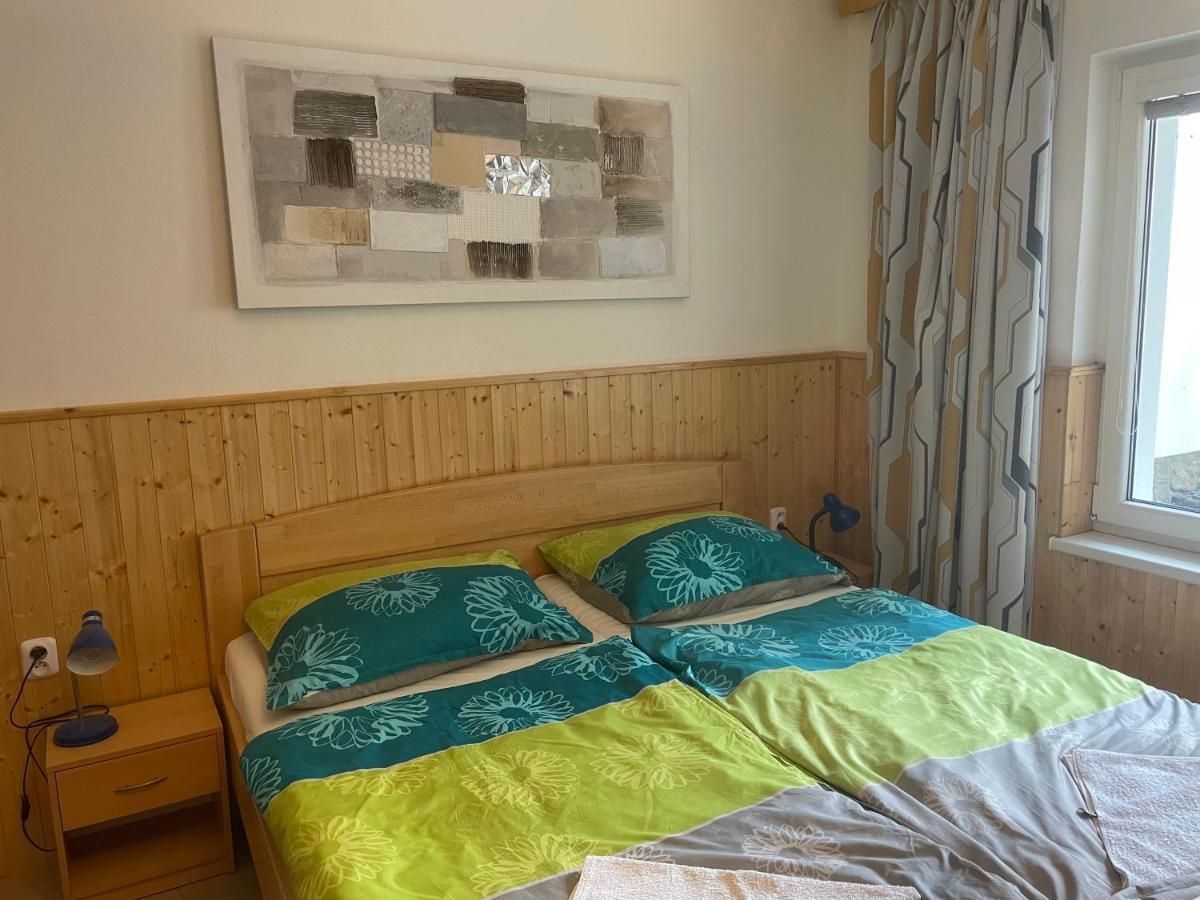 Penzion Fontana Hotel Náměšť nad Oslavou Екстериор снимка