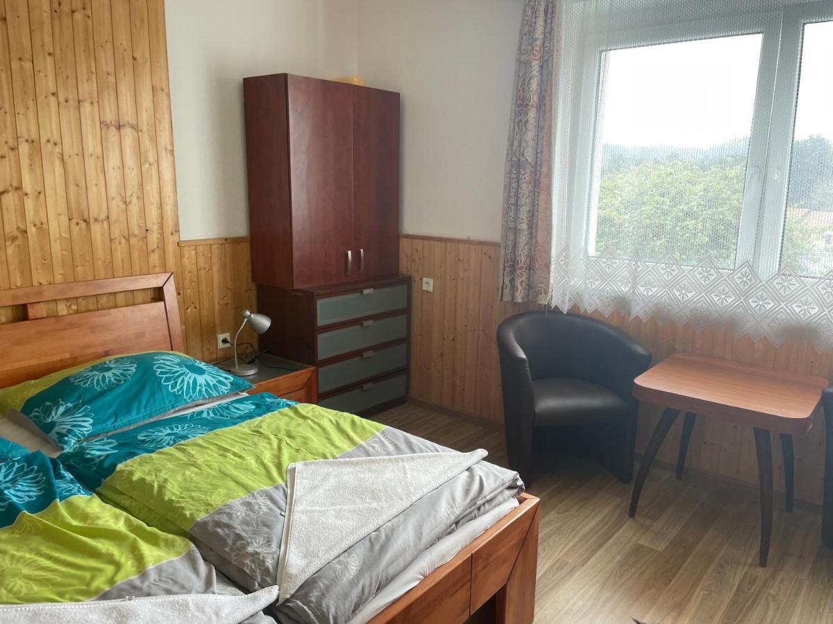 Penzion Fontana Hotel Náměšť nad Oslavou Екстериор снимка