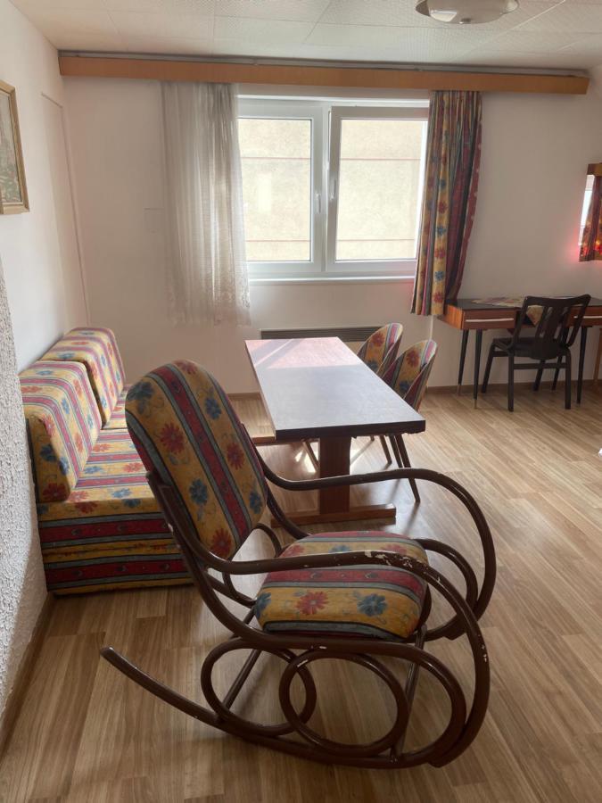 Penzion Fontana Hotel Náměšť nad Oslavou Екстериор снимка